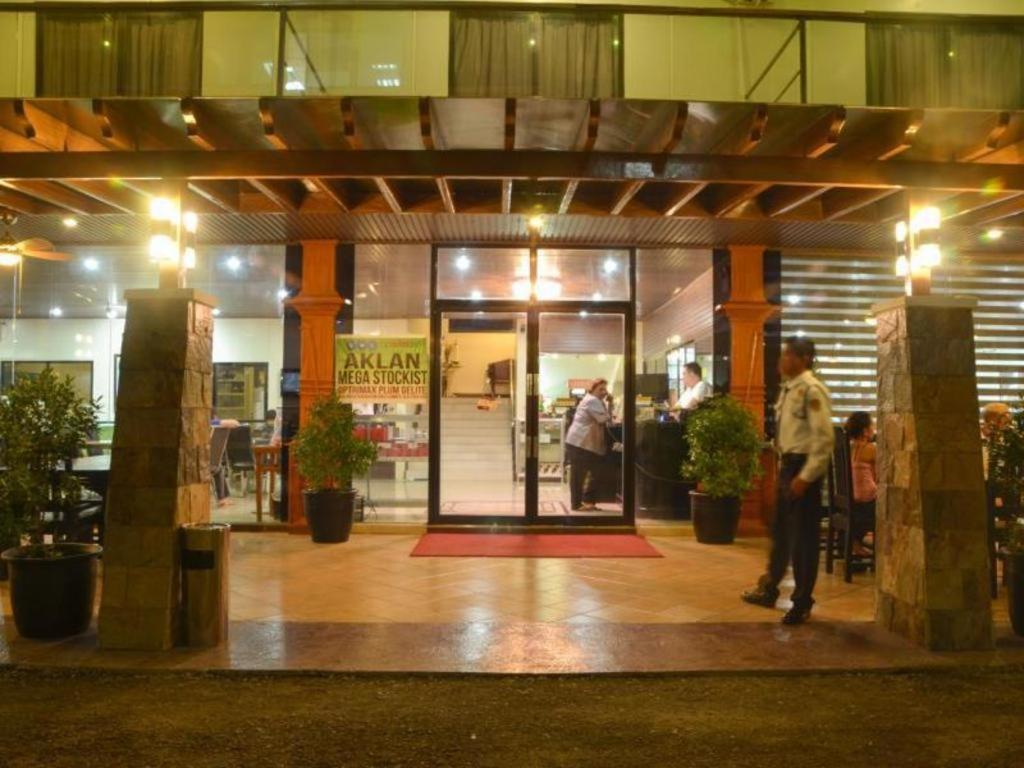 The Premiere Business Hotel Калибо Экстерьер фото
